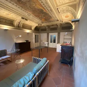 Intero Appartamento. San Giovanni Uno Apartamento
